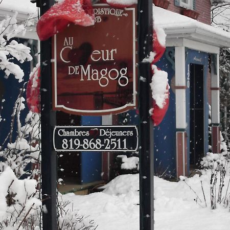 Bed and breakfast Au Coeur De Magog Extérieur photo