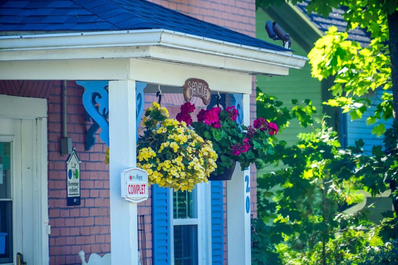 Bed and breakfast Au Coeur De Magog Extérieur photo