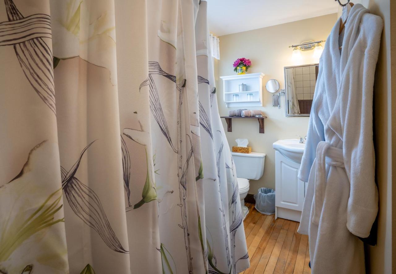 Bed and breakfast Au Coeur De Magog Extérieur photo