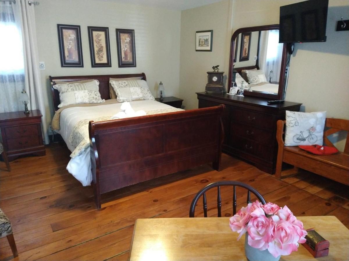 Bed and breakfast Au Coeur De Magog Extérieur photo