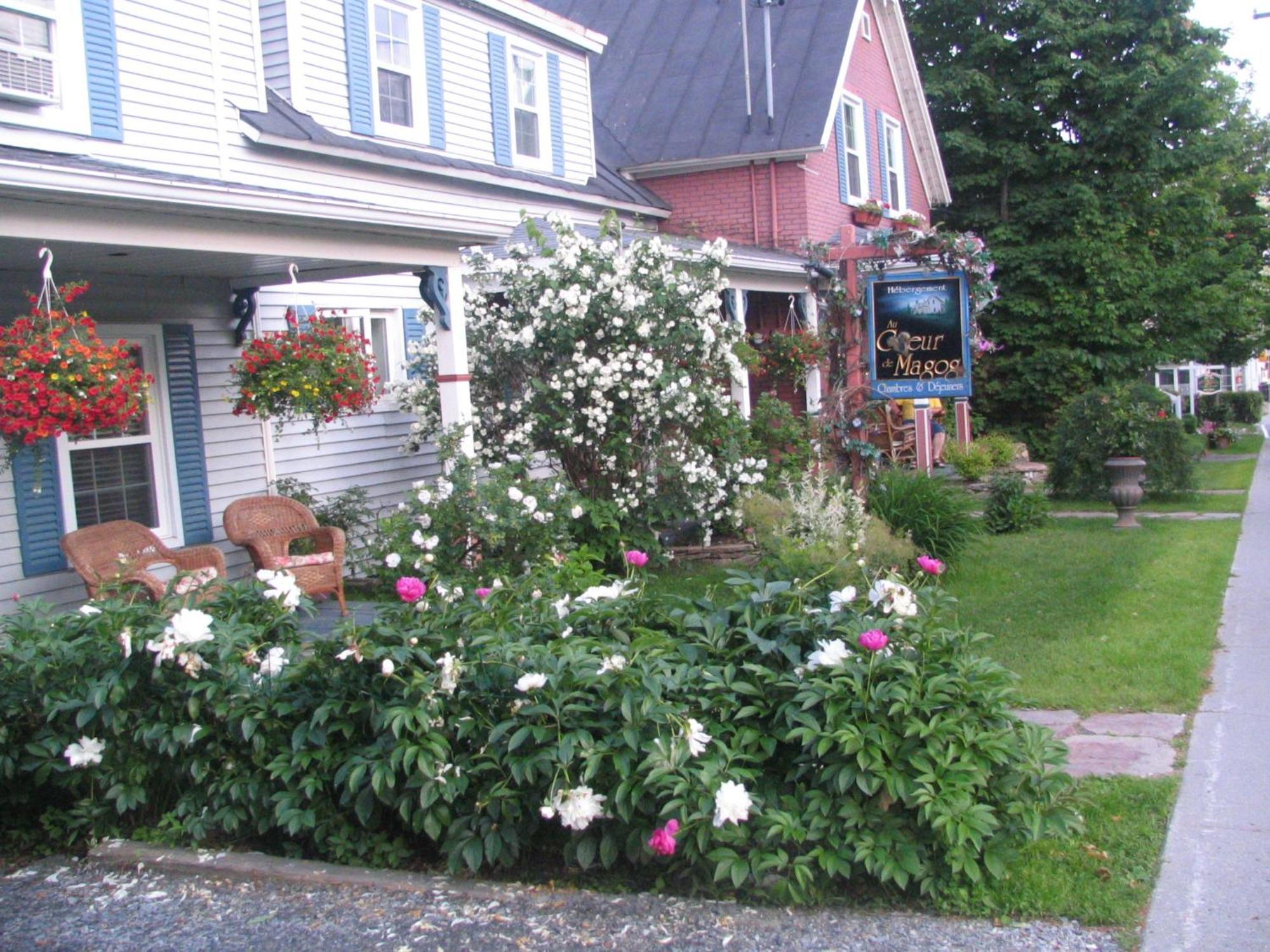 Bed and breakfast Au Coeur De Magog Extérieur photo