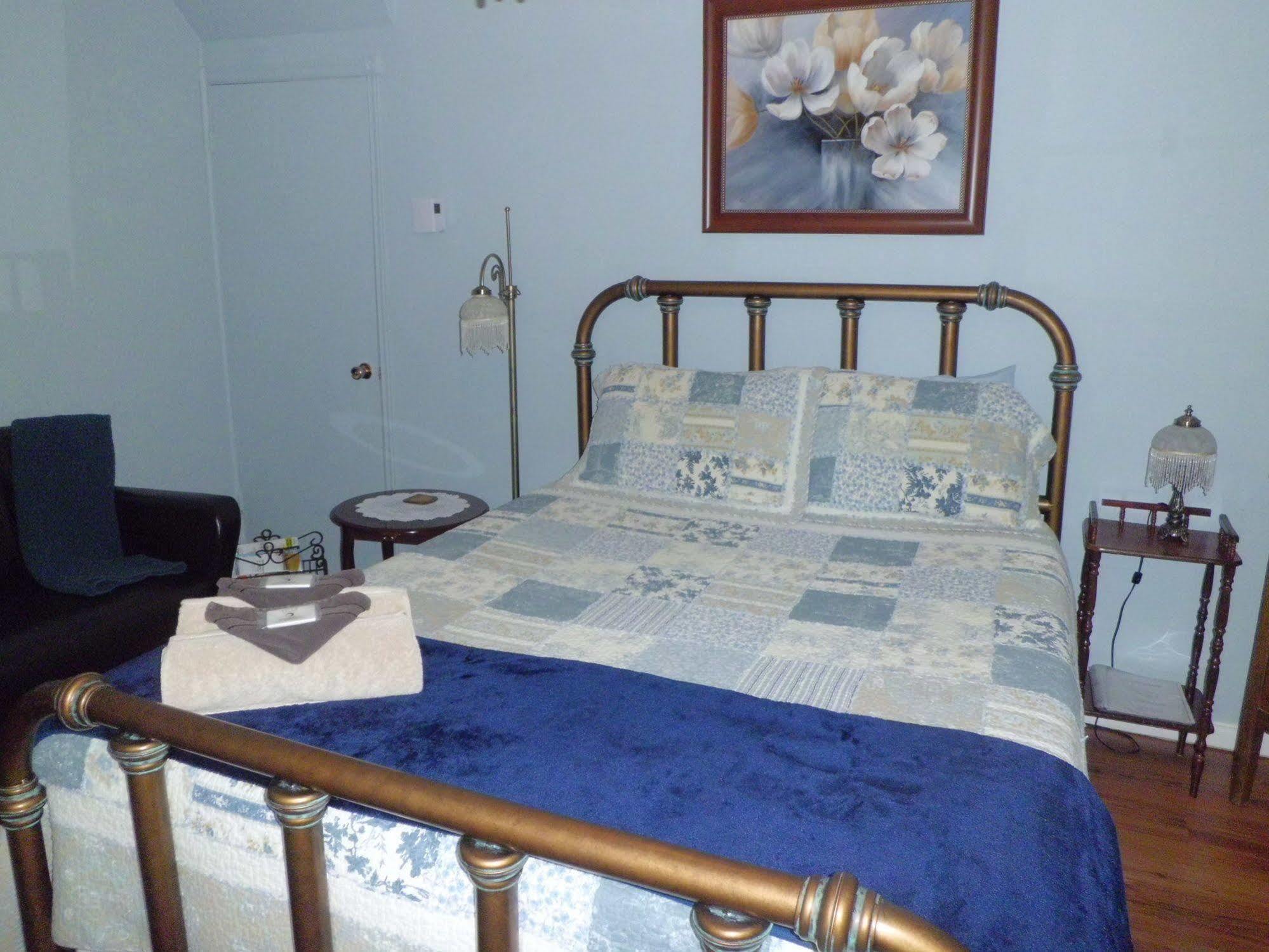 Bed and breakfast Au Coeur De Magog Extérieur photo